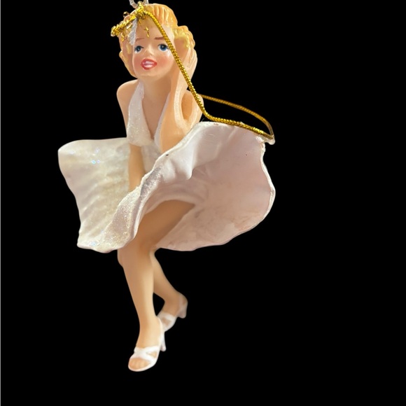 Vintage Movies TinCan with Marylin Monroe figurine